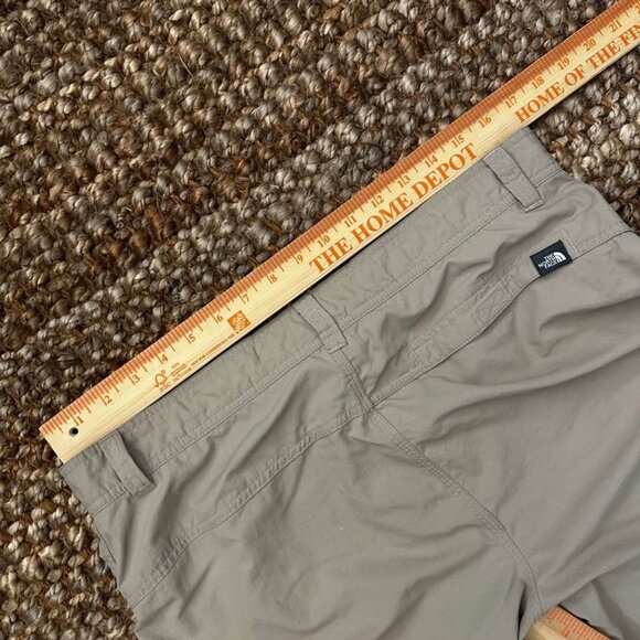 North Face Performance Cargo Shorts (34 Men’s) Beige Tan - Picture 6 of 6